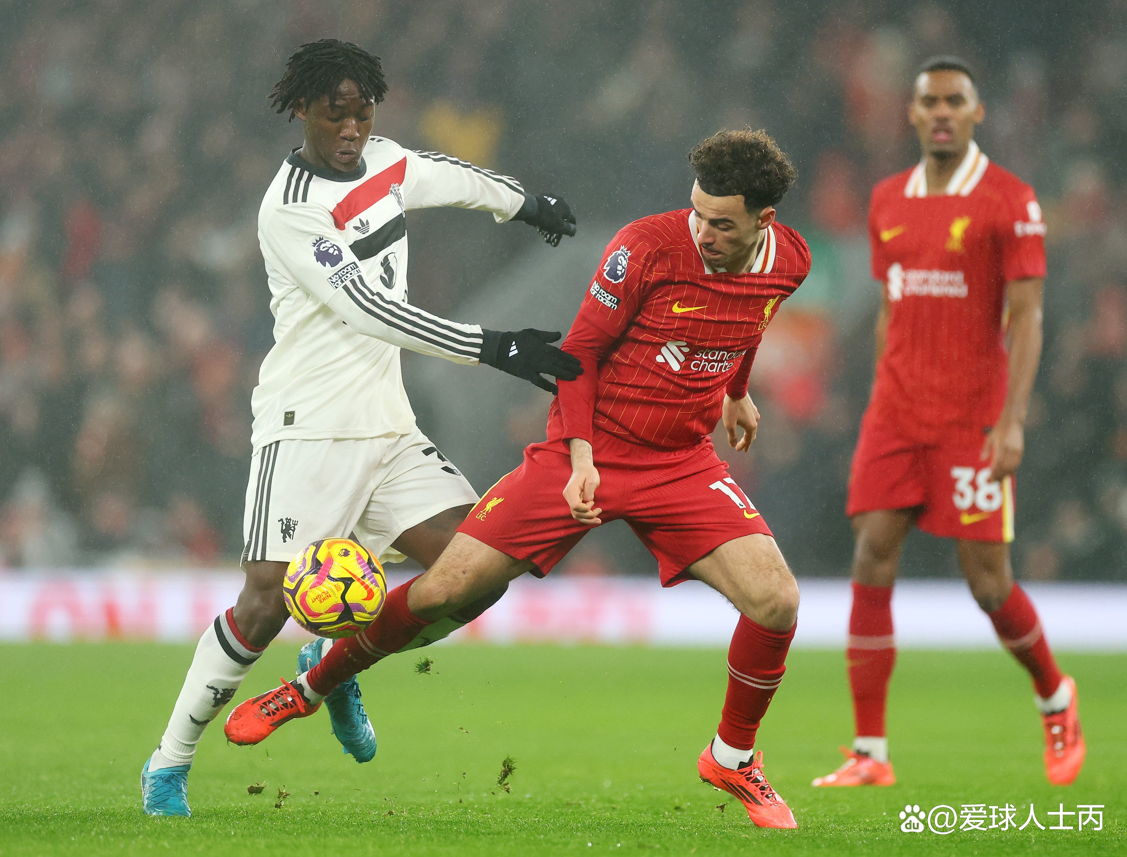 国际比赛日利物浦状态回暖:亚冠节点到来,话题不断,训练强度明显提升  国际比赛日利物浦状态回暖:亚冠节点到来,话题不断,训练强度明显提升