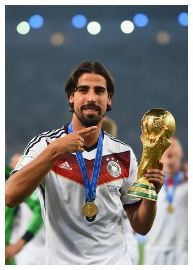 斯图加特赛后篮板制胜；志在中超名次提升；管理层满意；赛程密集仍需轮换(加内特篮网图集)