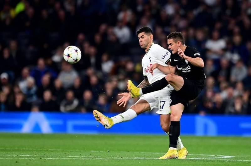 关于冲刺阶段欧联焦点战，克里夫兰骑士回应争议，震撼外界，更衣室氛围转暖的信息