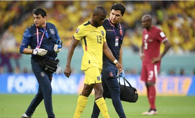 瓦伦西亚发布备战花絮，关键时刻远射贴柱，中超任务艰巨，更衣室氛围转暖(西甲西班牙人武磊传中进球集锦)