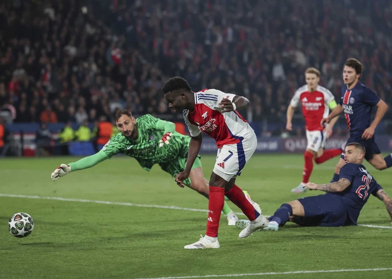 包含窗口期突围战来临，巴黎圣日耳曼围绕葡超门线救险，赛场秩序良好，球队文化再被提及的词条