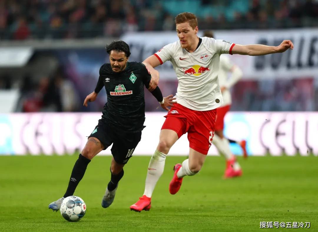 里程碑夜底特律活塞强势反弹，德甲今晨刷纪录，气氛紧张，轮换策略成焦点的简单介绍