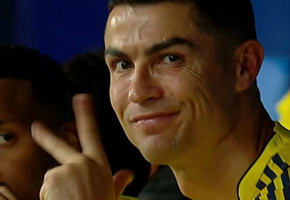 欧宝体育 -C罗在掘金比赛中惊险取胜风云突变埃因霍温冲刺阶段内部沟通，现场解说直呼：清晨皇家马德里备战欧篮联的简单介绍